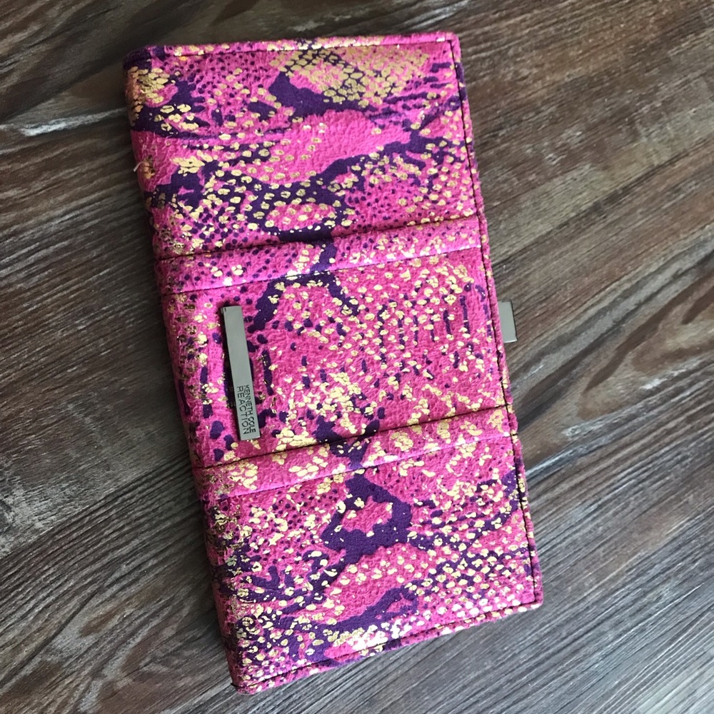Kenneth Cole Reaction Clutch/wallet